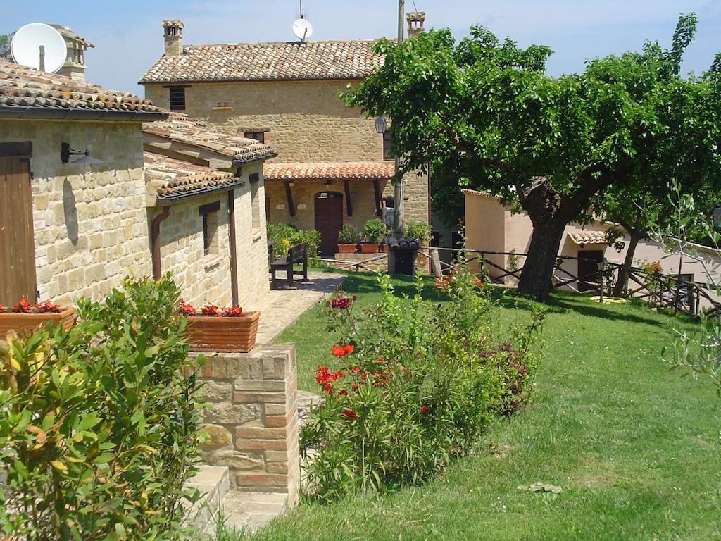 Agriturismo Tre Querce Penna San Giovanni Ngoại thất bức ảnh