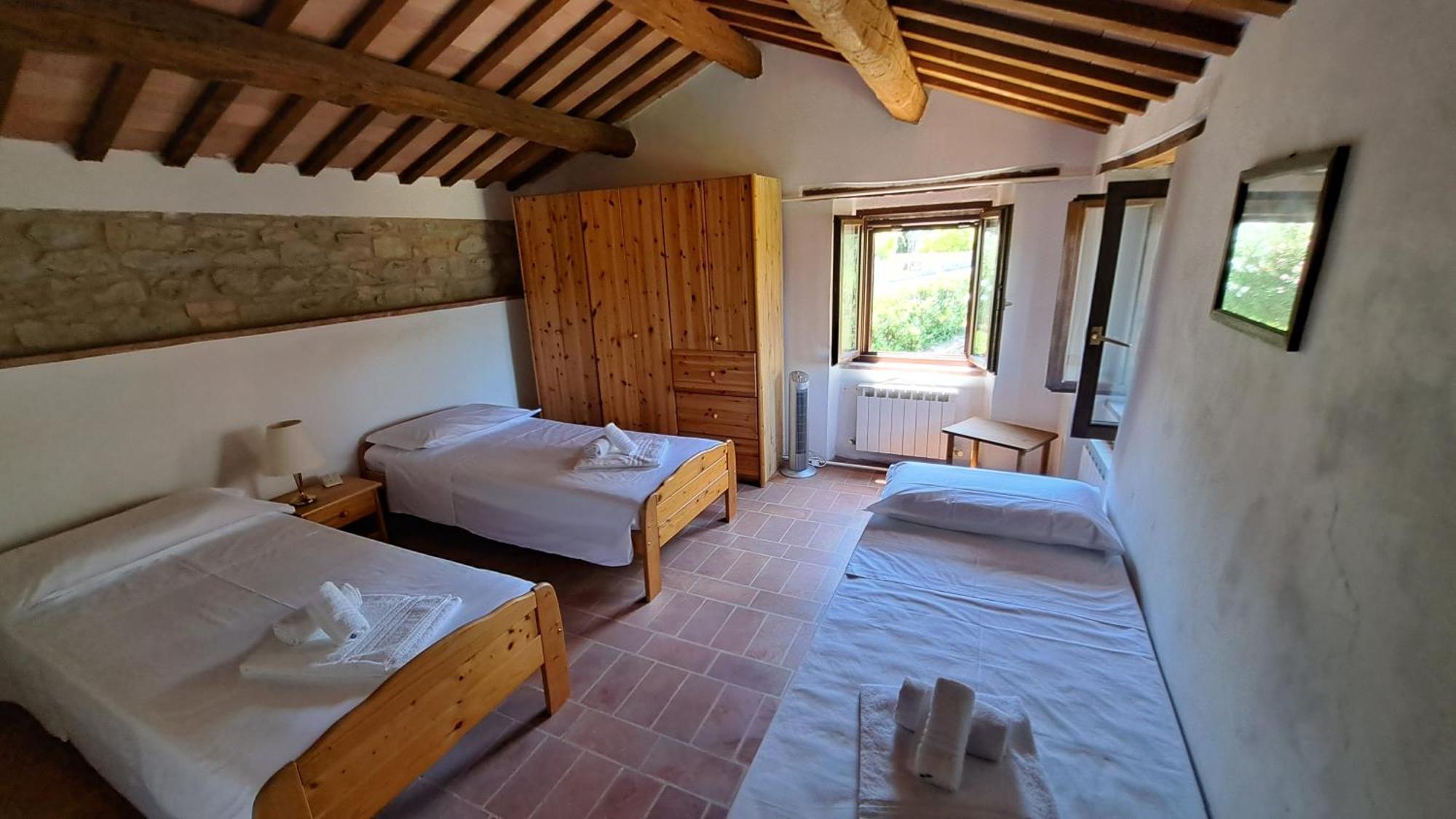 Agriturismo Tre Querce Penna San Giovanni Phòng bức ảnh